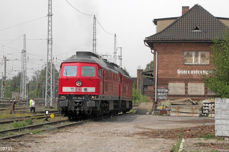 Bahn 071.jpg - Der Einsatz beginnt.